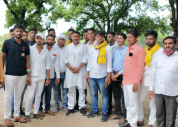 गांव गांव जाकर युवाओं को प्रोत्साहित कर रहे सागर यादव