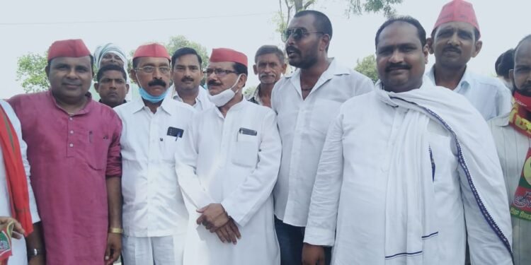 भाजपा सरकार के खिलाफ धरना प्रदर्शन