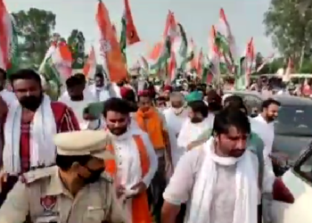 किसान विरोधी बिल पर भारतीय युवा कांग्रेस किसानों के समर्थन में सड़कों पर