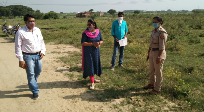 हड्डी गोदाम को लेकर ठेकेदार व ग्रामीणों में विवाद चल रहा है।