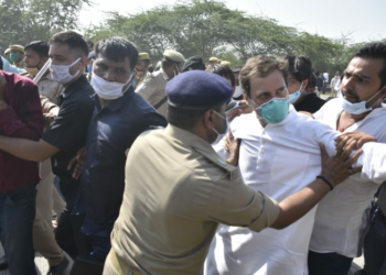 हम पर लाठीचार्ज ठीक है- प्रियंका गांधी