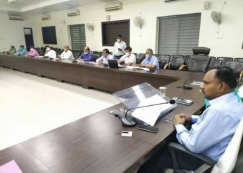 मण्डलायुक्त ने ग्राम पंचायतों के समग्र विकास हेतु जन योजना अभियान के अन्तर्गत ‘‘हमारी योजना हमारा विकास’’