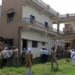 -पूर्व सपा विधायक विजमा यादव के भाई राम लोचन यादव के घर प्रशासन का बुल्डोजर।