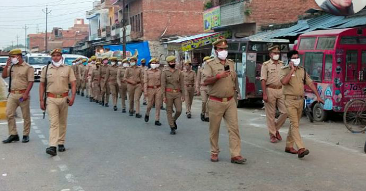 मुख्यालय मंझनपुर में “मिशन शक्ति रैली” का किया गया आयोजन