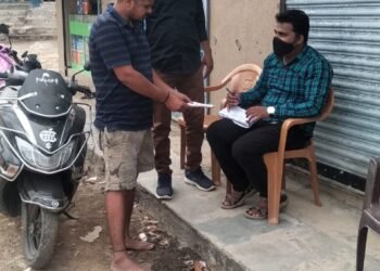 मुंबई के वसई विरार महानगरपालिका के तरफ से केलीचापड़ा में बीएमसी कर्मचारी कितनी बार आ करके घरपट्टी भरने का सूचना