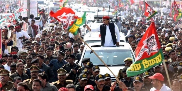 समाजवादी पार्टी कौशांबी के कुछ नेता ने अपने निजी स्वार्थ के कारण पार्टी प्रत्याशी का पर्चा दाखिल नहीं किया.