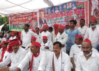 कौशांबी जिला के तीनों तहसीलों में स्वर्गीय जनेश्वर मिश्र की जन्म जयंती के उपलक्ष्य में सपा कार्यकर्ताओं ने साइकिल रैली निकाली.