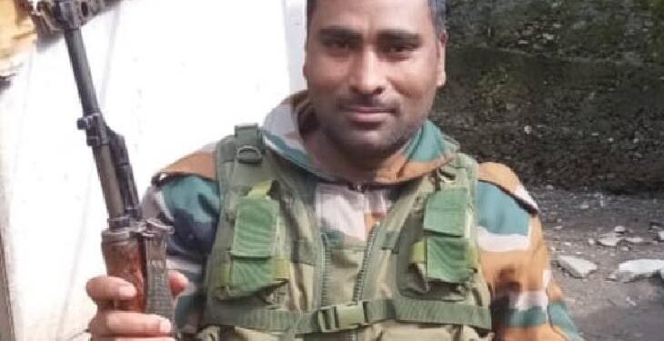 पंचतत्व में विलीन हुए शहीद नरेंद्र दिवाकर.