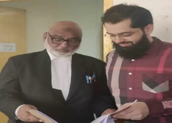 अतीक अहमद के बेटे उमर अहमद ने सीबीआइ कोर्ट में किया सरेंडर, भेजा गया जेल