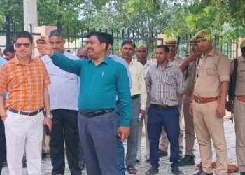 डीएम ने डायट मैदान में कराये जा रहें विकास कार्यों को तेजी से पूर्ण कराने के दिये निर्देश