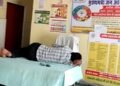 रात भर नौटंकी देख कर लोकीपुर अस्पताल में सोते है फार्मासिस्ट