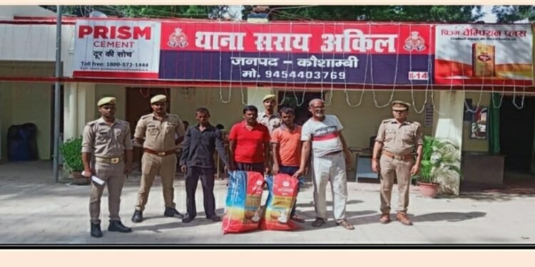 चोरी के पाईप के साथ 4 लोगो को तिलहापुर चौकी पुलिस गिरफ्तार कर भेजा जेल।