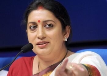 स्मृति ईरानी आज दो दिवसीय दौरे पर पहुंचेंगी अमेठी