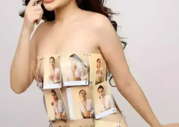 फैशन में उर्फी का एक्सपेरिमेंट देख घूमा फैंस सिर