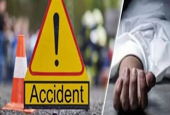 सड़क हादसे में दो सराफा व्यापारी घायल, सूचना के बाद भी हलका पुलिस नहीं पहुंची 