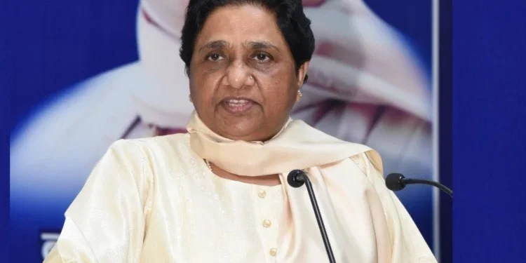 जेल में मुस्लिम नेताओं से मिलने क्यों नहीं जाते अखिलेश? विधायक रमाकांत से मुलाकात पर मायावती का वार