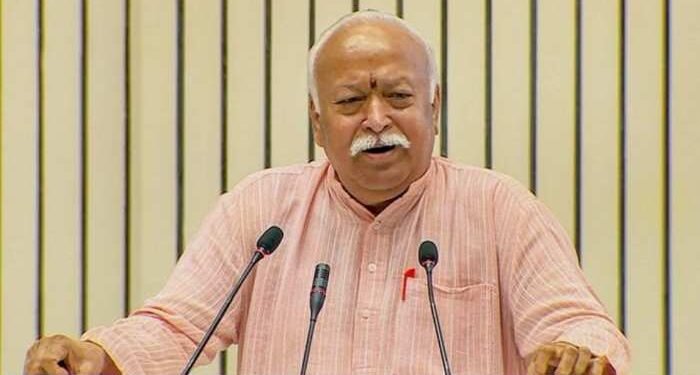 Congress Vs RSS: मस्जिद और मदरसे पहुंचे मोहन भागवत, कांग्रेसी बोली- राहुल की भारत जोड़ो यात्रा का असर