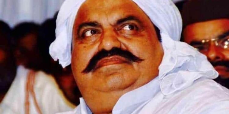 अतीक अहमद की लखनऊ और प्रयागराज की तीन संपत्तियां कुर्क, गैगस्टर एक्ट के तहत कार्रवाई-VIDEO