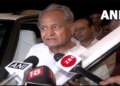 सोनिया गांधी से मिलने दिल्ली पहुंचे अशोक गहलोत, कहा- ‘सुलझाएंगे’ राजस्थान संकट