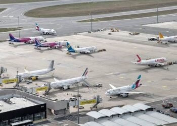 यूपी के इस हवाईअड्डे को मिलेगा इंटरनेशनल एयरपोर्ट का दर्जा, इन जिलों के लोगों को होगा फ़ायदा