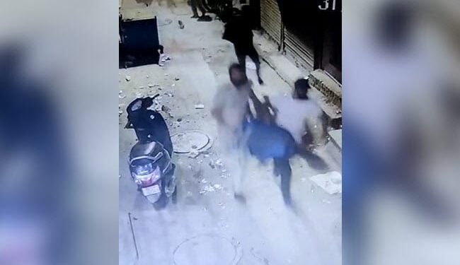 4 करोड़ की ज्वैलरी लूटने वाले 100 रुपये के पेटीएम के चक्कर में दबोचे गए, जानें पूरा मामला