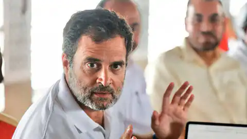 राहुल गांधी क्यों नहीं बनना चाहते हैं कांग्रेस अध्यक्ष, छवि बदलने की चिंता या BJP के हमलों का डर?