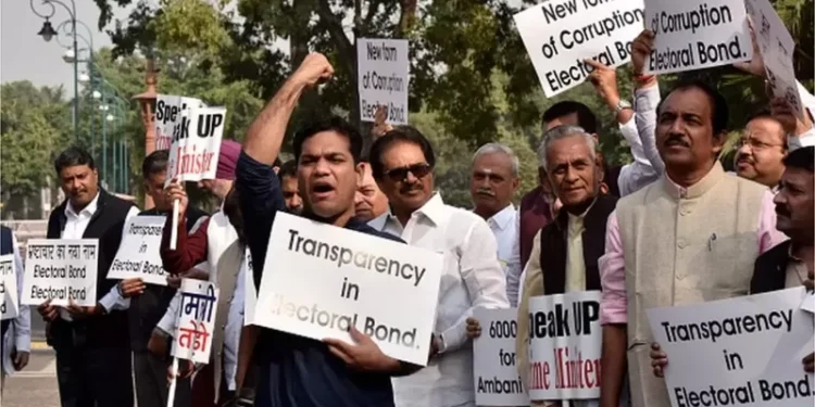 इलेक्टोरल बॉन्ड: भारत में साफ़-सुथरी सियासी फ़ंडिंग का सबसे बड़ा रोड़ा