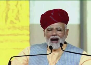PM Modi In Gujarat: गुजरात की जनता ने मेरी जाति देखे बिना मुझे चुनाव जिताया, मोढेरा में बोले PM मोदी