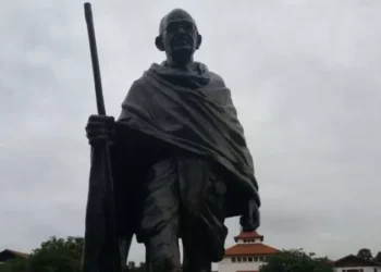 गांधी जयंती: जो बार-बार तोड़ने पर भी न टूटे वही तो गांधी हैं