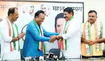 Gujarat Election: विधानसभा चुनाव से पहले BJP को बड़ा झटका, महेंद्र सिंह वाघेला कांग्रेस में शामिल