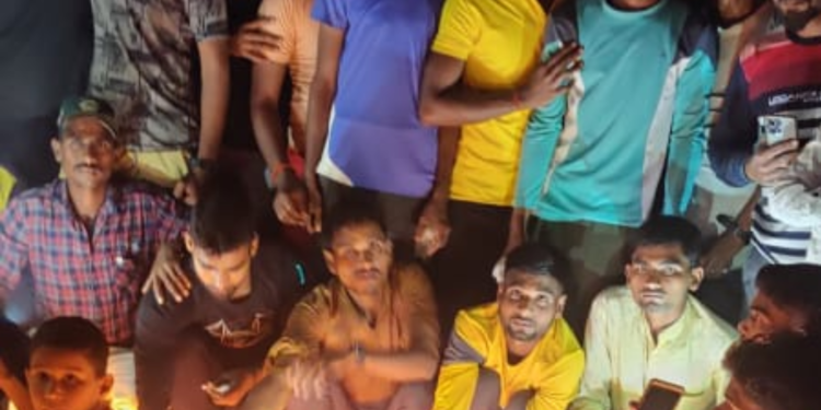 रक्सवारा में भव्य दीप उत्सव मनाया गया