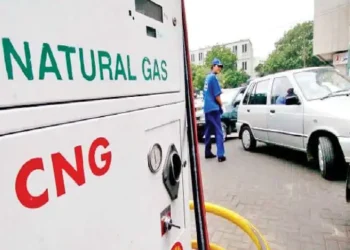 CNG-PNG Price Hike: दिल्ली में सीएनजी और पीएनजी तीन रुपये महंगी हुई, जानें और किन शहरों में बढ़ीं कीमतें?