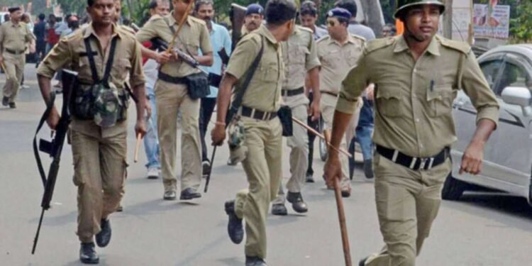 Chhattisgarh News: धर्मांतरण कराने को लेकर दो गुटों में हुई झड़प, 23 लोगों के खिलाफ FIR दर्ज