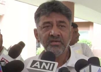 National Herald Case: नेशनल हेराल्ड केस में ED के सामने पेश हुए कांग्रेस नेता, मनी लॉड्रिंग मामले में पूछताछ