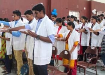 MBBS in Hindi : हिंदी में एमबीबीएस की पढ़ाई को लेकर योगी सरकार ने उठाया पहला बड़ा कदम
