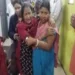 नकल की जांच में कपड़े उतरवाने पर खुद को जलाया:छात्रा आग की लपटों में घिरी सड़क पर आ गई, लोगों ने पानी डालकर बुझाई