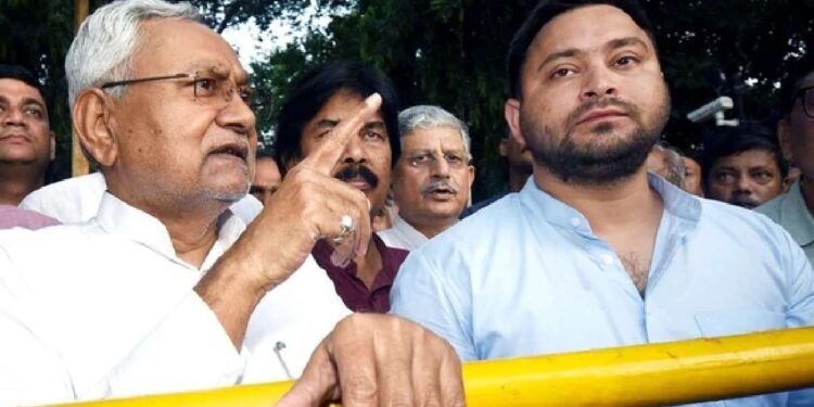 Bihar: जब तेजस्वी के सामने ही नीतीश ने याद दिलाया RJD का दौर, जानिए क्या कहा