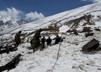 Uttarkashi Avalanche : उत्तराखंड हादसे में अब तक 19 पर्वतारोहियों के शव मिले, रेस्क्यू ऑपरेशन जारी