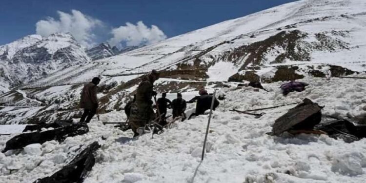Uttarkashi Avalanche : उत्तराखंड हादसे में अब तक 19 पर्वतारोहियों के शव मिले, रेस्क्यू ऑपरेशन जारी