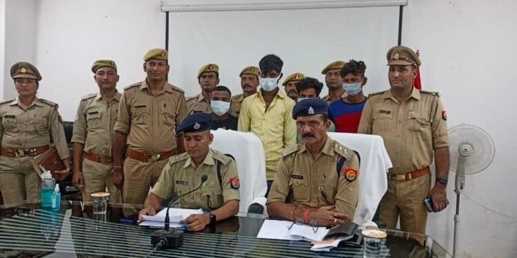 Prayagraj : अंतर्जनपदीय वाहन चोर गैंग का पर्दाफाश, 17 चोरी की मोटरसाइकिल बरामद, चार आरोपी गिरफ्तार