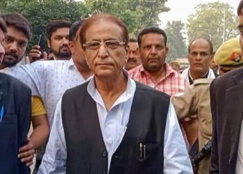 सपा नेता आजम खान को सपरिवार 7 साल की सजा, फर्जी बर्थ सर्टिफिकेट मामले में दोषी पाए गए