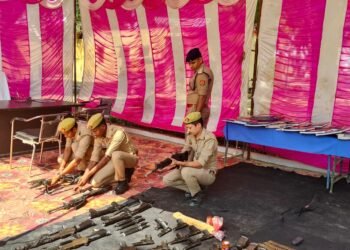 क्षेत्राधिकारी सिराथू द्वारा थाना मो0पुर पइंसा का अर्धवार्षिक निरीक्षण किया गया,