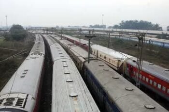 कोहरे ने रोकी ट्रेनों की रफ्तार, आज 26 गाड़ियां लेट;