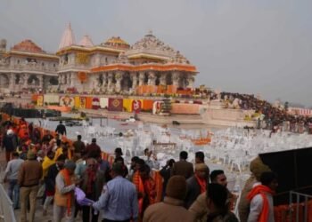 Ram Mandir Darshan 2nd Day Live: यूपी सरकार की VIP लोगों से अपील,