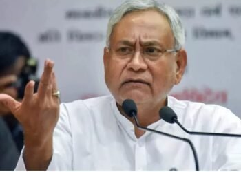 Bihar Politics: नीतीश कुमार आज ही मारेंगे पलटी?