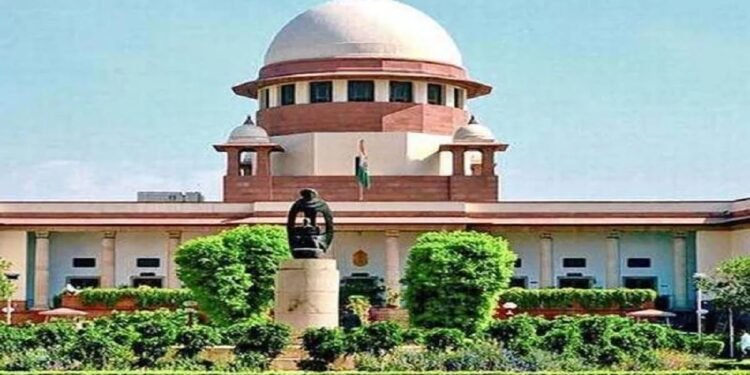 कलकत्ता हाईकोर्ट के दो जजों की लड़ाई पहुंची सुप्रीम कोर्ट,