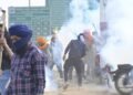 शंभू बॉर्डर फिर हुआ धुआं-धुआं, प्रदर्शनकारियों पर छोड़े गए आंसू गैस के गोले; सीमा पर दोबारा दिख रहा तनाव