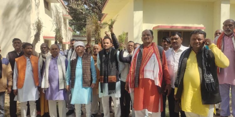 चित्रकूट ब्रेकिंग – बीते दिनों चित्रकूट में ओला वृष्टि से नष्ट हुई किसानों की फसल