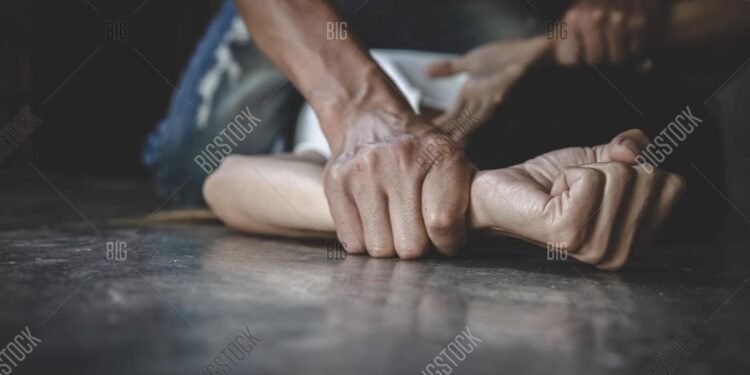 मा0 न्यायालय द्वारा नाबालिक से छेड़छाड़ के आरोपी अभियुक्त को 03 वर्ष का कारावास व 03 हजार रुपये के अर्थदण्ड से दण्डित किया गया