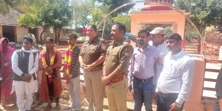 चित्रकूट ब्रेकिंग — थाने में प्रेमी जोड़े की शादी बनी चर्चा